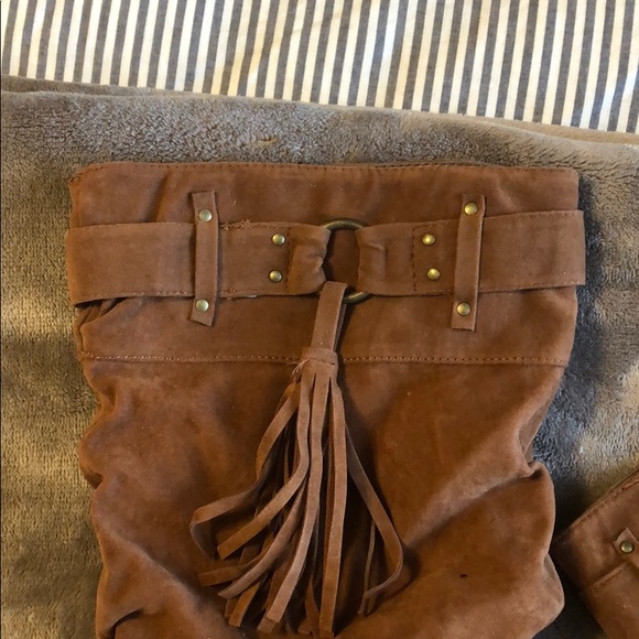 Never worn suede brown boots - Picture 3 of 3